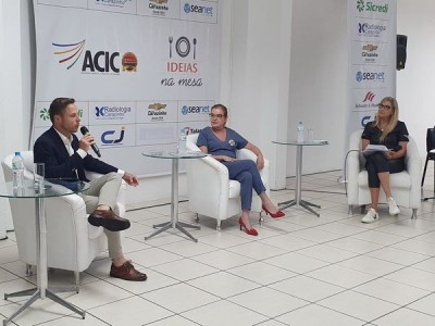Eleições 2024 - oão Pedro Albuquerque de Azevedo e Valéska Walber, candidatos a Prefeito e Vice-prefeita