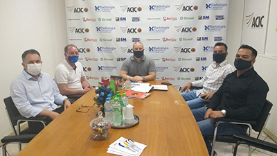 Visita à ACIC