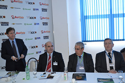 ACIC E BANRISUL ASSINAM CONVÊNIO QUE BENEFICIA ASSOCIADOS