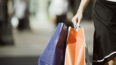  Comércio tem aumento de vendas de 1,0% em janeiro. 